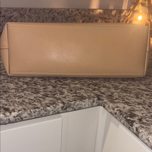Authentic Coach Beige Leather Tote Bag - Picture 5 of 8